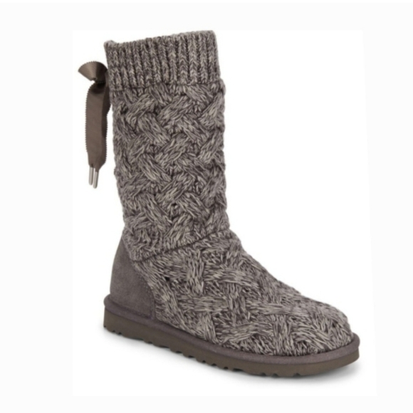 Ugg Australia Women IIsa Cardi Sweater Ankle Bows Boots shoes sz 7 - Picture 1 of 12